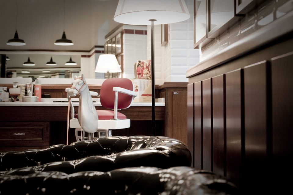 ArtDesig+Bottega – Barbershop Chair